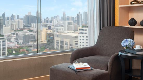 Lounge Chair - Club One Bedroom Executive Suite