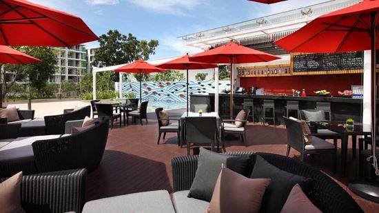 Aqua Pool bar