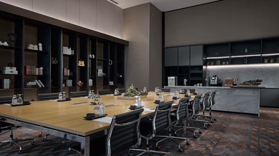 Hoya - Meeting room