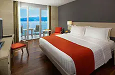 Superior Ocean Front Balcony