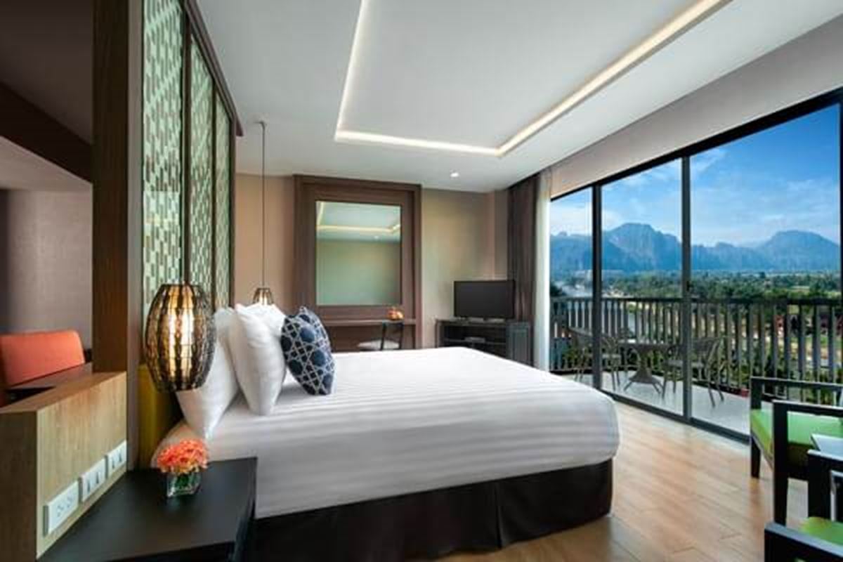 Deluxe River View with Balcony - אמארי ואנג ויאנג לאוס (Amari Vang Vieng)