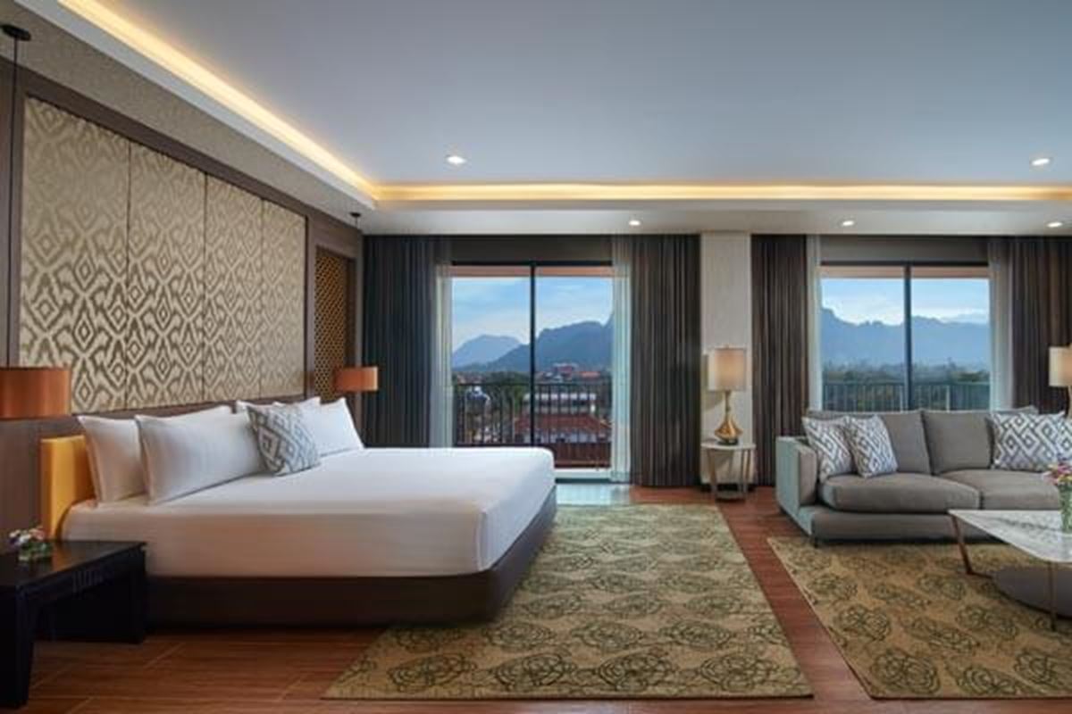 Executive One Bedroom Suite River View with Balcony - אמארי ואנג ויאנג לאוס (Amari Vang Vieng)