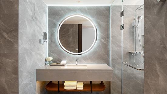 Deluxe City View - Bathroom
